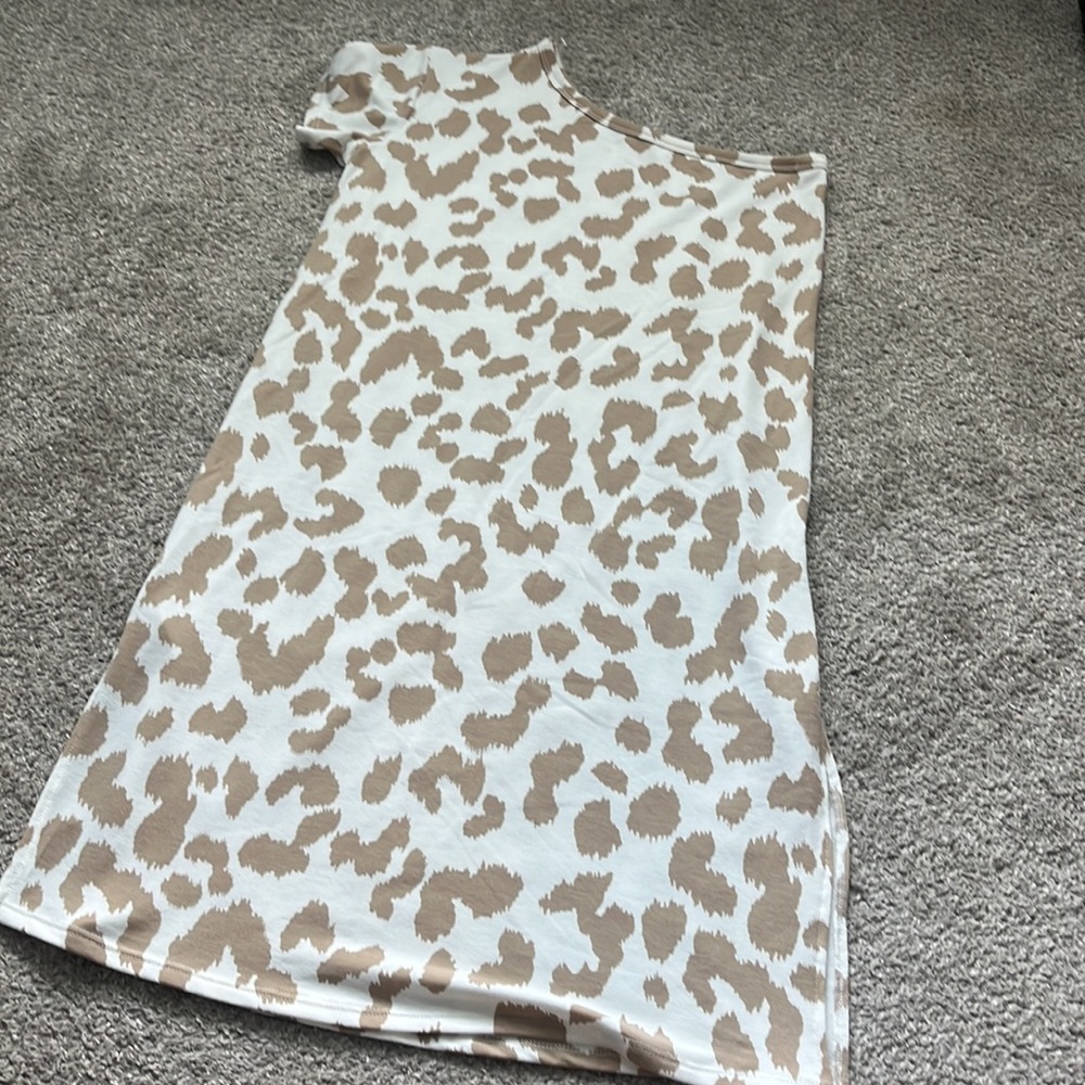 Entro size large white and tan print one shoulder cotton dress, never worn